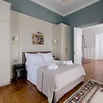 Bed & Breakfast Victoria Mansion A Luxurious Neoclassical Experience