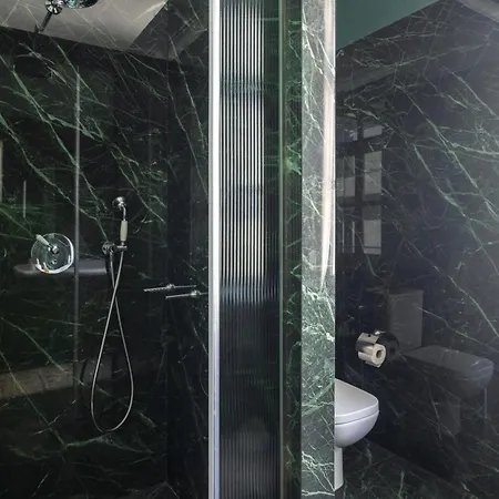 Victoria Mansion A Luxurious Neoclassical Experience 4* Родос