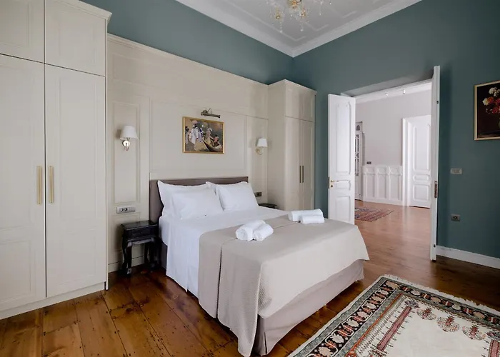 ベッド・アンド・ブレックファスト Victoria Mansion A Luxurious Neoclassical Experience