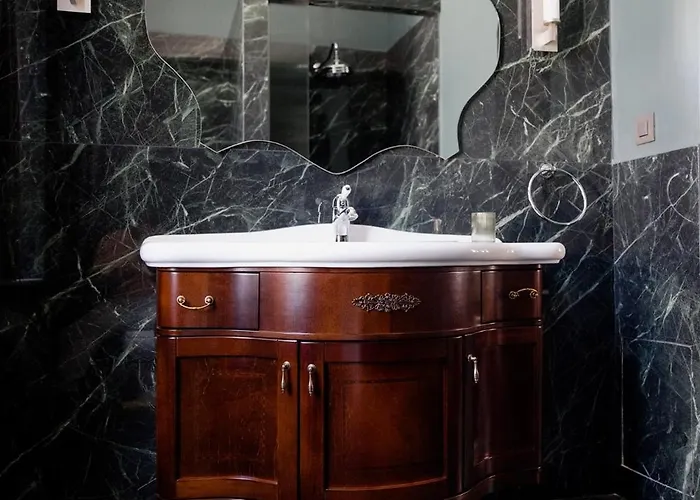 ベッド・アンド・ブレックファスト Victoria Mansion A Luxurious Neoclassical Experience 4*