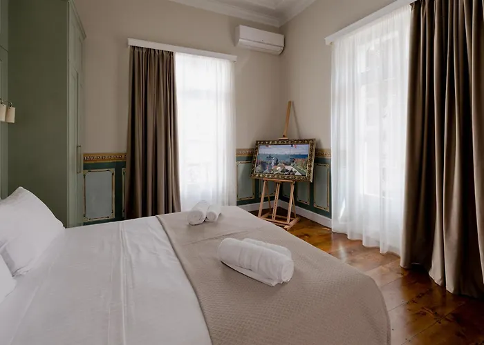 Victoria Mansion A Luxurious Neoclassical Experience 4*