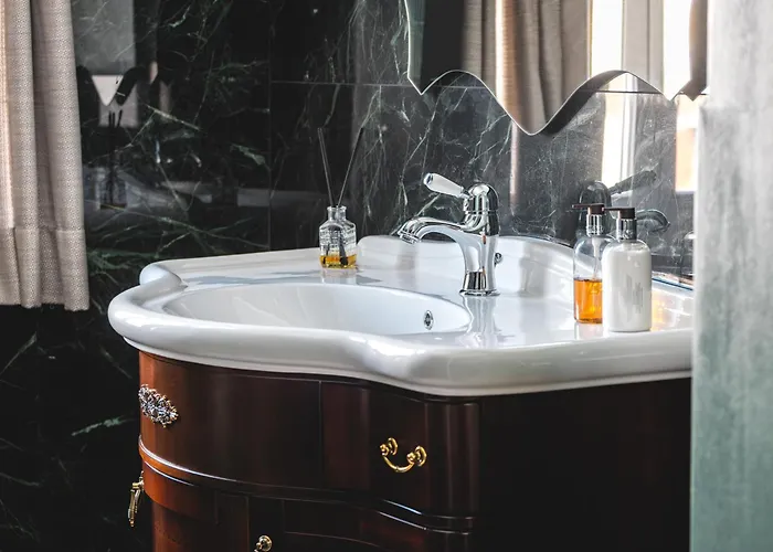 ベッド・アンド・ブレックファスト Victoria Mansion A Luxurious Neoclassical Experience