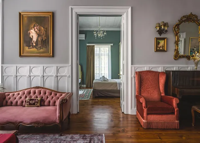 ベッド・アンド・ブレックファスト Victoria Mansion A Luxurious Neoclassical Experience 4*