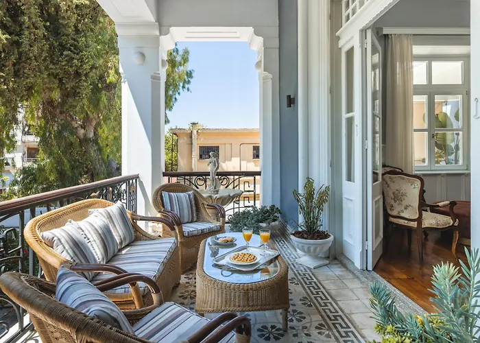 Alojamento de Acomodação e Pequeno-almoço Victoria Mansion A Luxurious Neoclassical Experience 4*