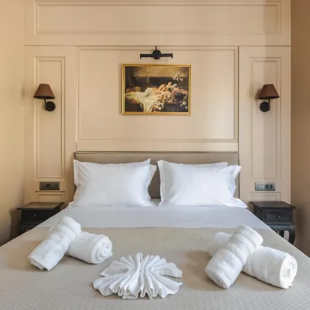 Victoria Mansion A Luxurious Neoclassical Experience Bed and Breakfast