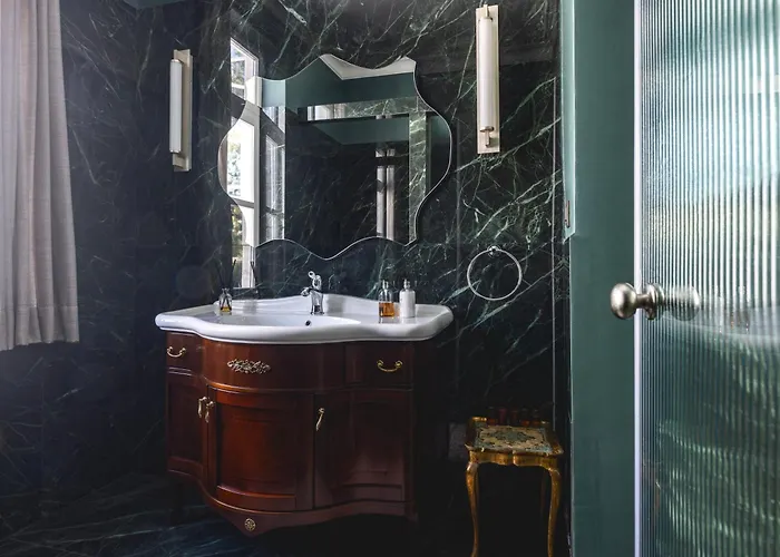 Victoria Mansion A Luxurious Neoclassical Experience Готель типу 