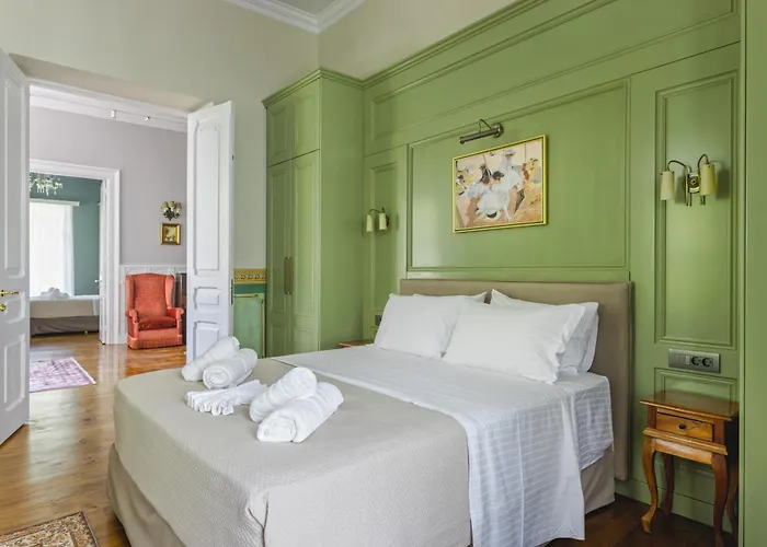 Victoria Mansion A Luxurious Neoclassical Experience Готель типу 