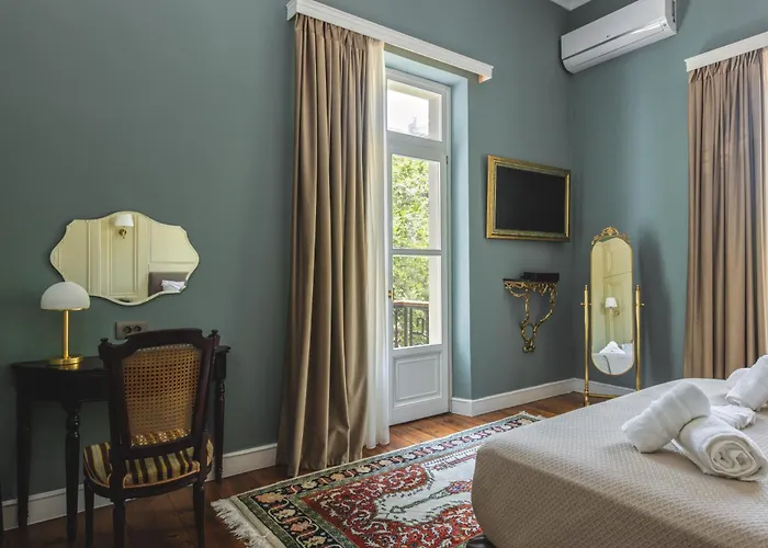 Victoria Mansion A Luxurious Neoclassical Experience Готель типу 